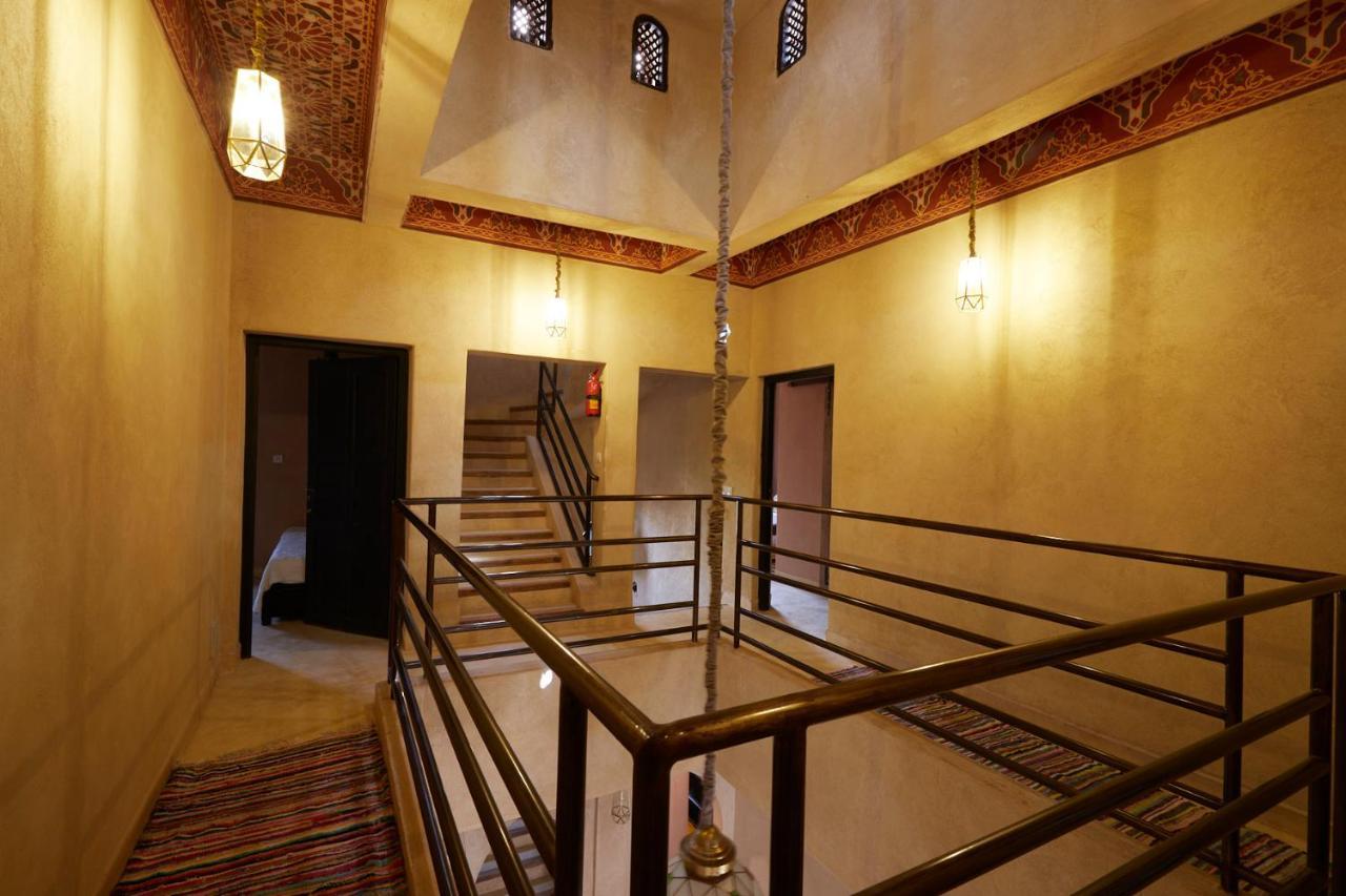 Kasbah Flilou Hotel Ait Ougliff ภายนอก รูปภาพ